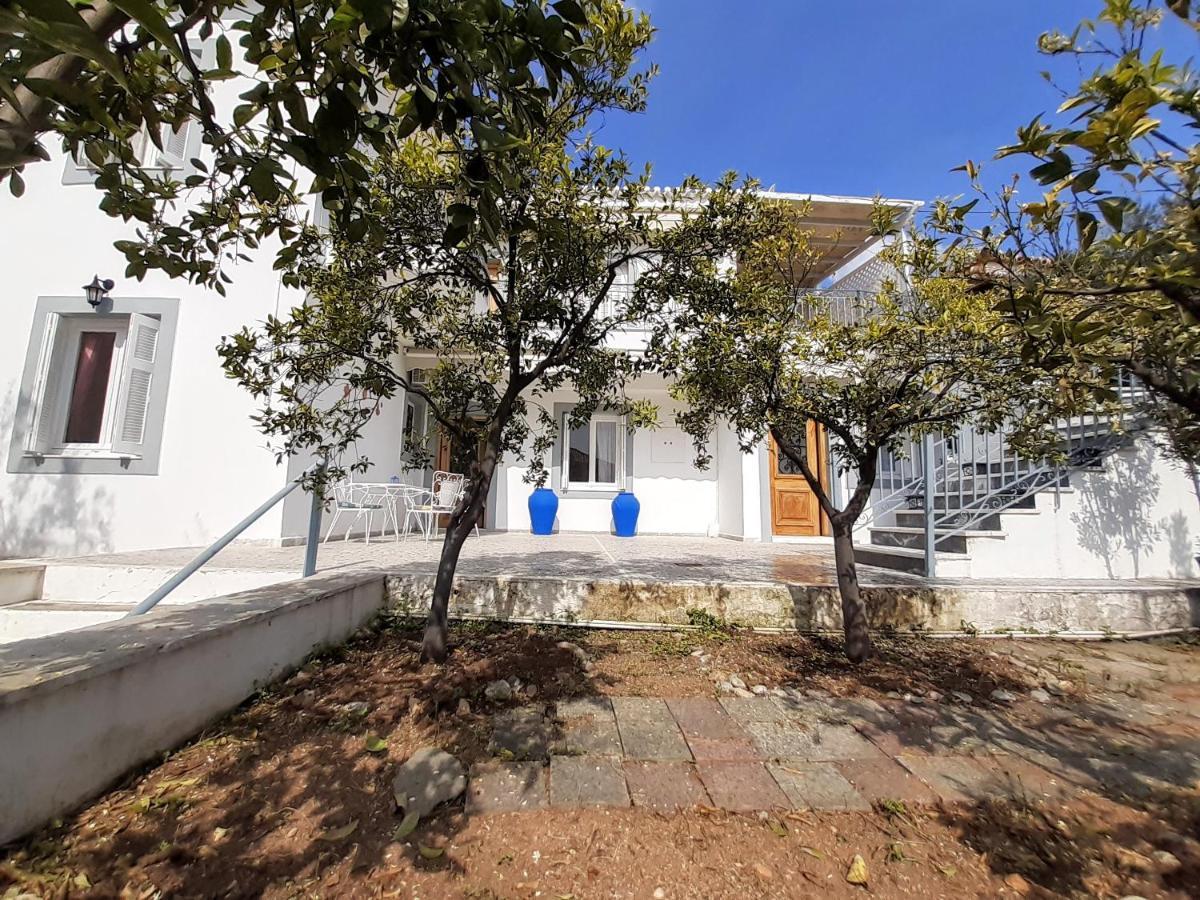Dapia Holiday Home 스페체스 외부 사진